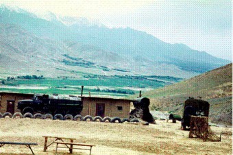 28 застава располагалась на дороге Кабул-Газни, около кишлака Кадждара  (По агентурным данным, и данным радиоперехватов, была костью в горле у некоторых «представителей»...). (фото В. Белоус).
